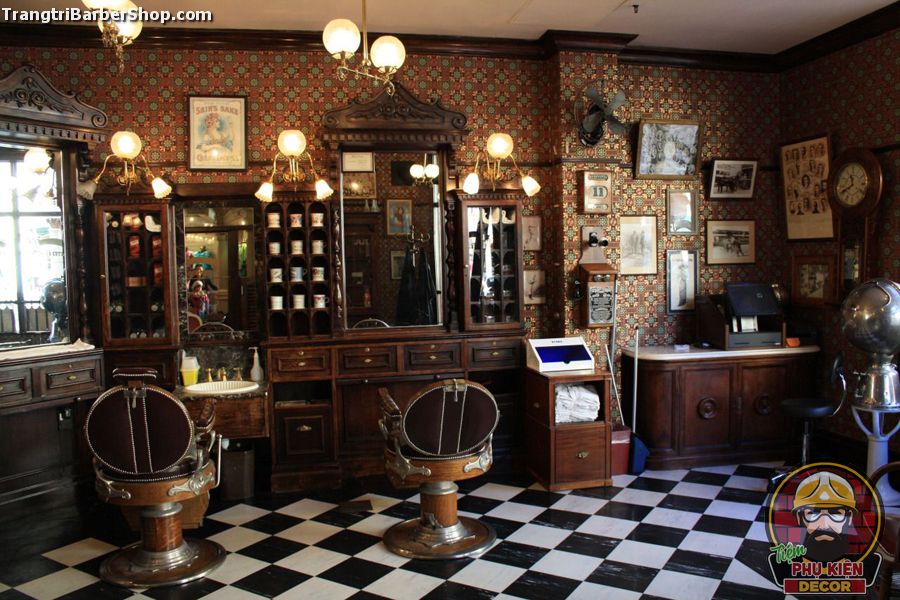 Barber Shop: Không chỉ là nơi cắt tóc, barber shop còn là điểm đến của những người đàn ông yêu thích phong cách cổ điển và thẩm mỹ. Cùng tham quan những hình ảnh đầy chất lượng về barber shop và khám phá không gian sang trọng và đẳng cấp của nơi này.