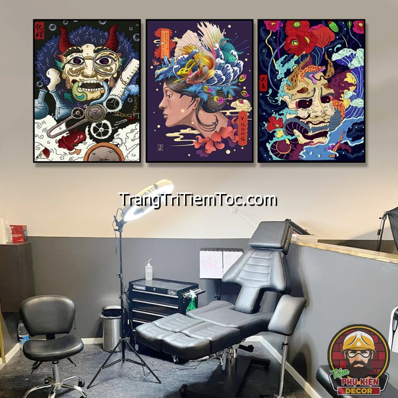 Không gian trang trí tranh treo tường tiệm xăm hướng tới sự hiện đại, trẻ trung Không gian trang trí tranh treo tường tiệm xăm hướng tới sự hiện đại, trẻ trung