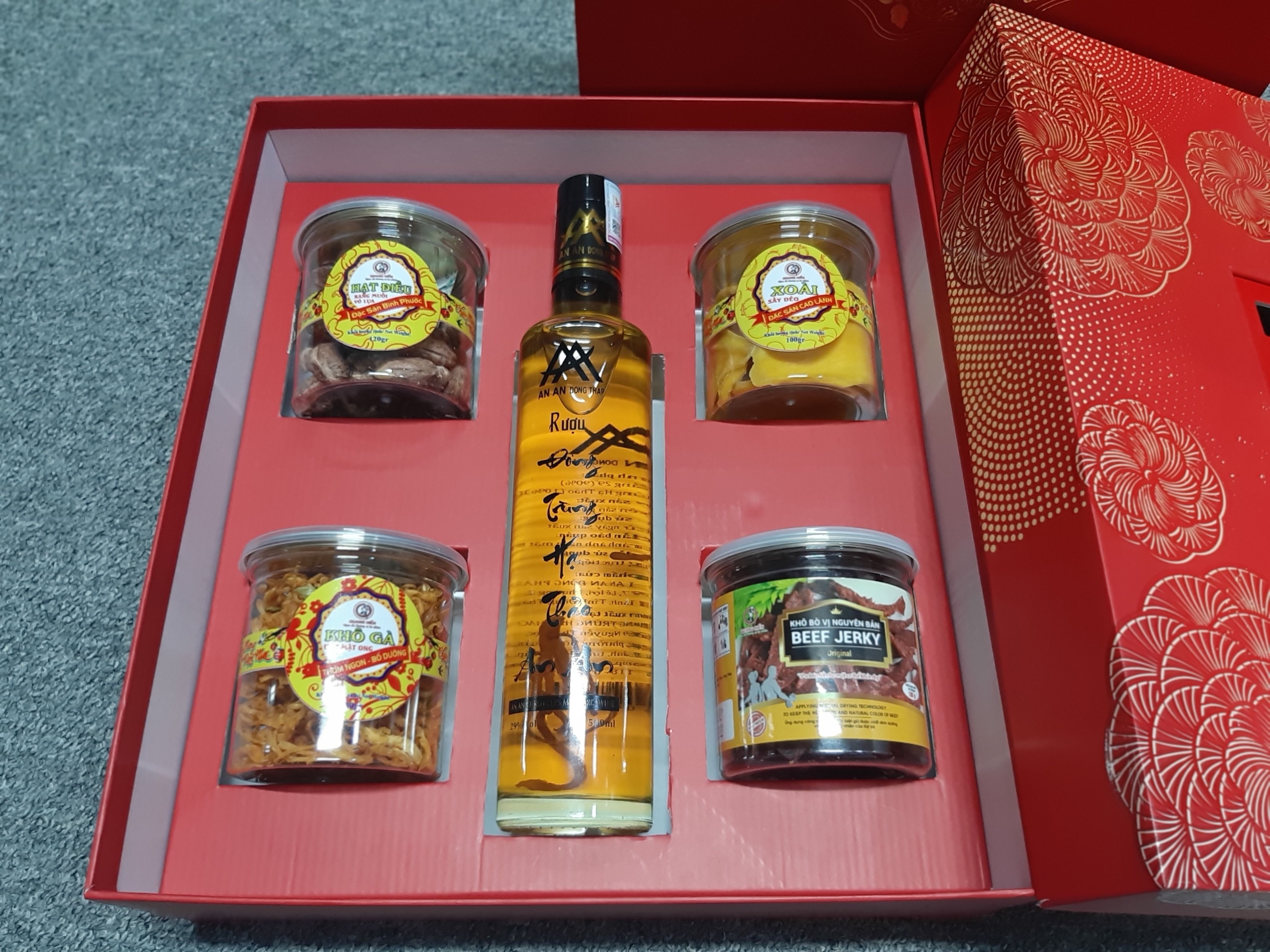 giỏ quà xuân như ý