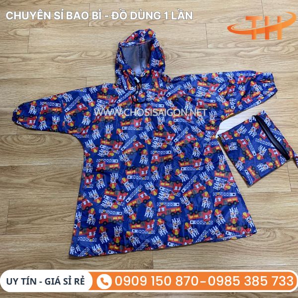 Áo mưa bít cho bé an toàn đi mưa