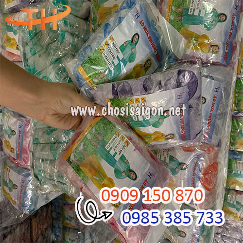 Áo mưa tiện lợi chấm bi lớn sỉ rẻ tại Bình Chánh