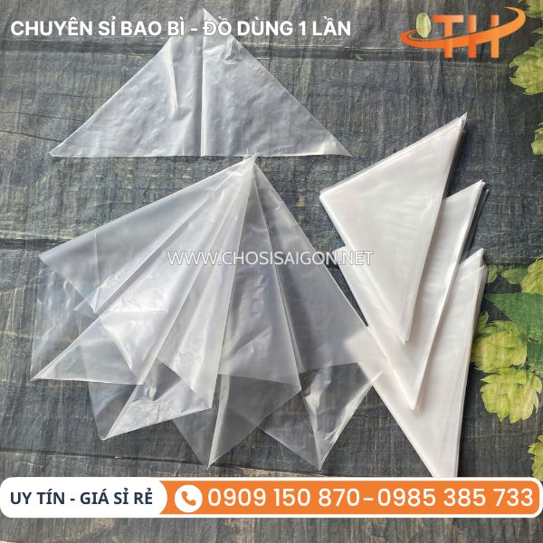 Túi bắt kem hình tam giác tiện dụng, gọn nhẹ