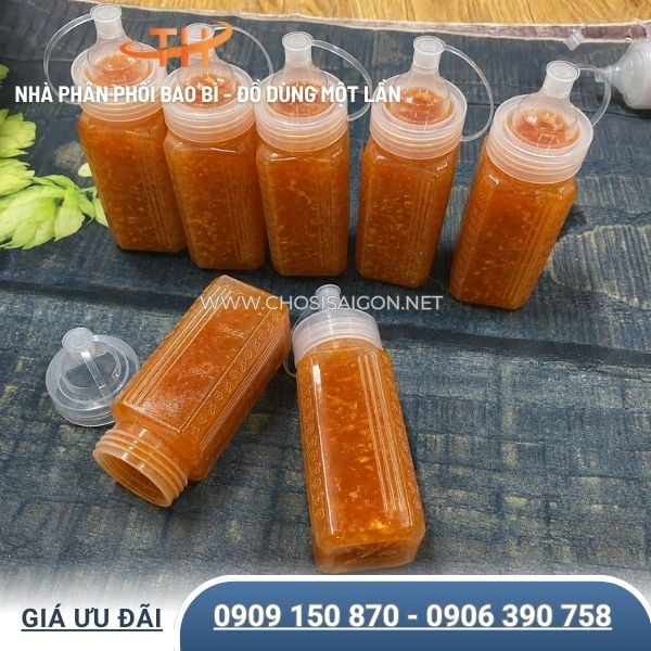 Bình nhựa vuông đựng mứt