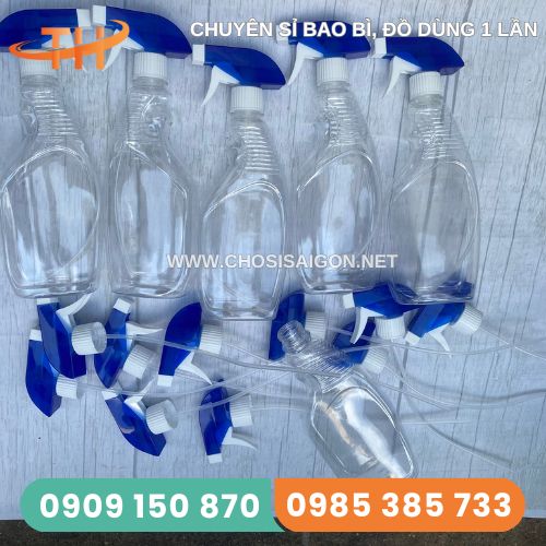 Chai nhựa đựng nước xịt kính dày dặn, cứng cáp