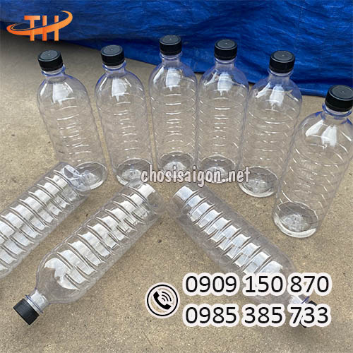 Chai nhựa 1 lít sọc nắp đen giá tại xưởng HCM