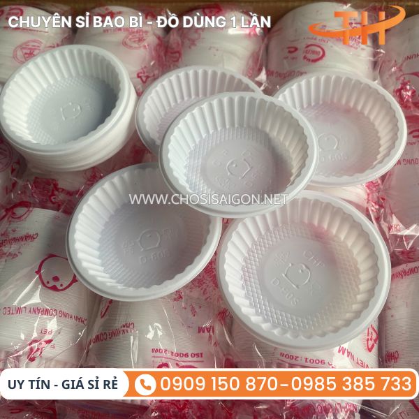 Chén nhựa nhỏ trắng sữa đựng nước chấm, nước sốt