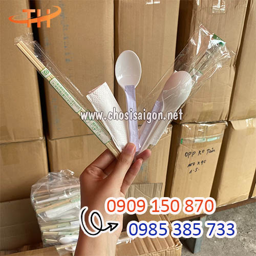 Combo 4 món thìa, đũa, tăm, giấy ăn cao cấp sỉ rẻ