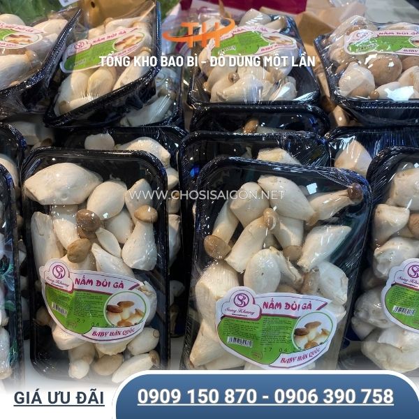 Khay xốp đựng rau củ quả tại các siêu thị