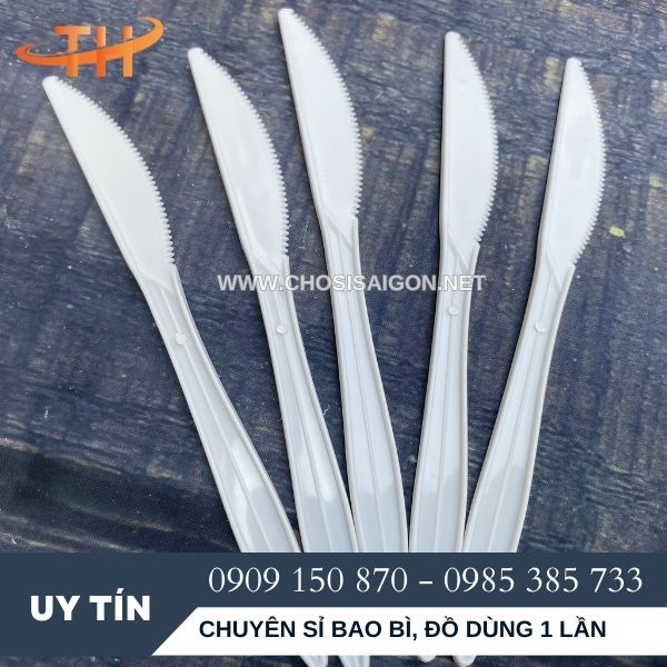 Dao nhựa dùng 1 lần giá bán sỉ rẻ