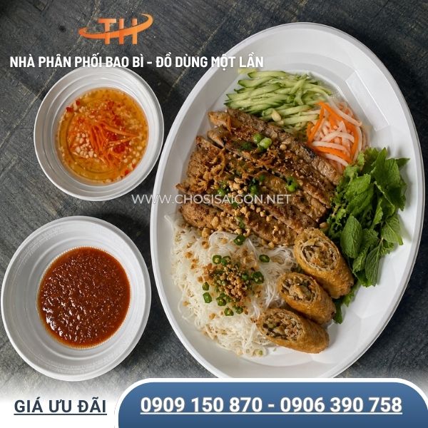 Dĩa nhựa đựng thức ăn an toàn, tiện lợi