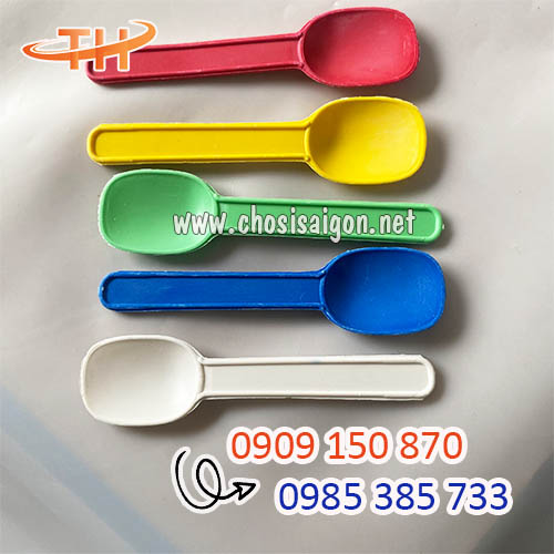 Muỗng nhựa nhỏ đủ màu giá bán rẻ tận xưởng
