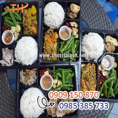Giá rẻ hộp nhựa đế đen đựng cơm HT25