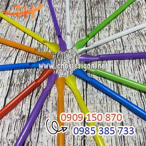 Ống hút muỗng đủ các màu giá rẻ