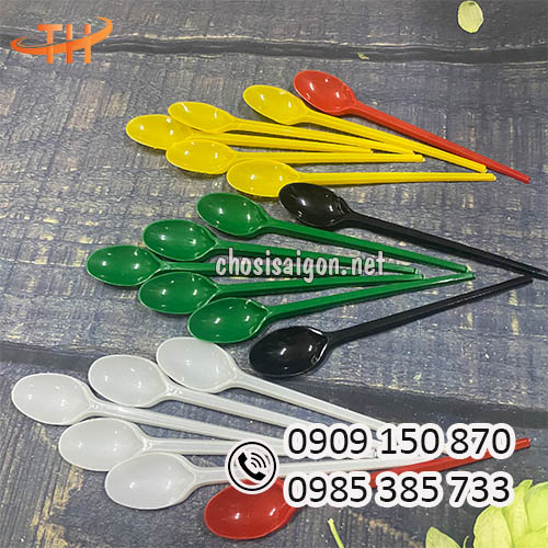 Muỗng nhựa trà sữa nhiều màu đa dạng giá sỉ rẻ