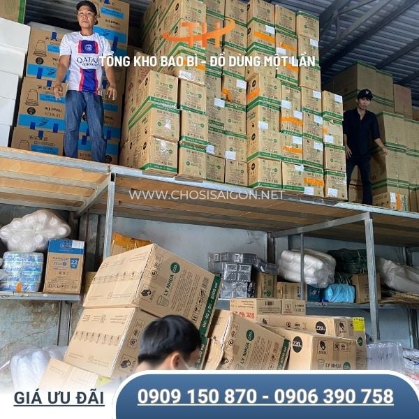 Ly nhựa giá tốt tại kho Thu Hồng