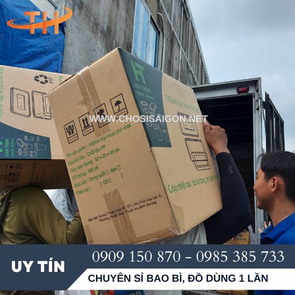 Hộp nhựa chữ nhật trắng, đen giao sỉ nhanh chóng