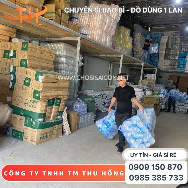 Ly nhựa giao sỉ cho các cửa hàng