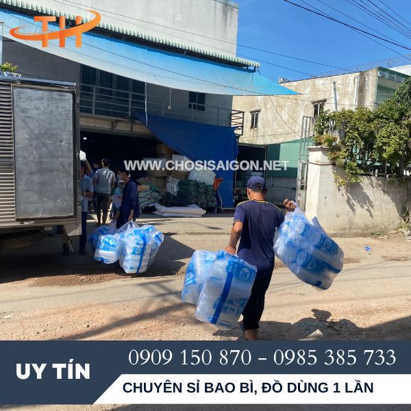 Giao sỉ tận nơi ly nhựa