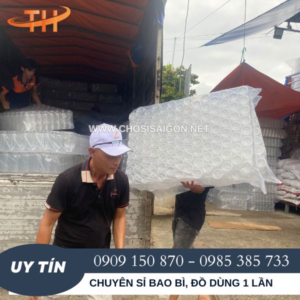Giao tận nơi vỏ chai nhựa đựng nước rửa chén, freeship HCM
