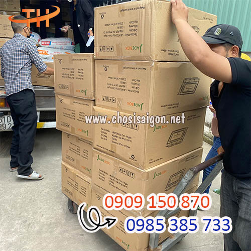 Giao tận nơi khay nhựa HT25