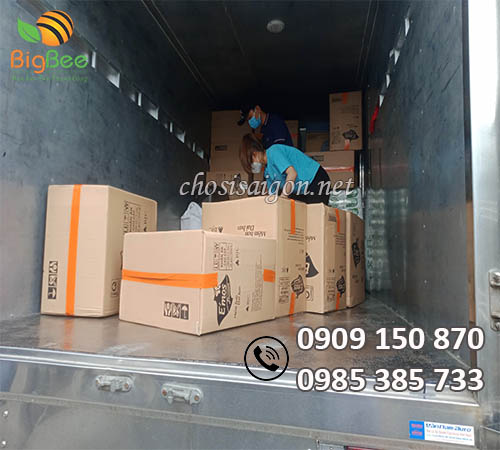 Giao khăn giấy E'mos