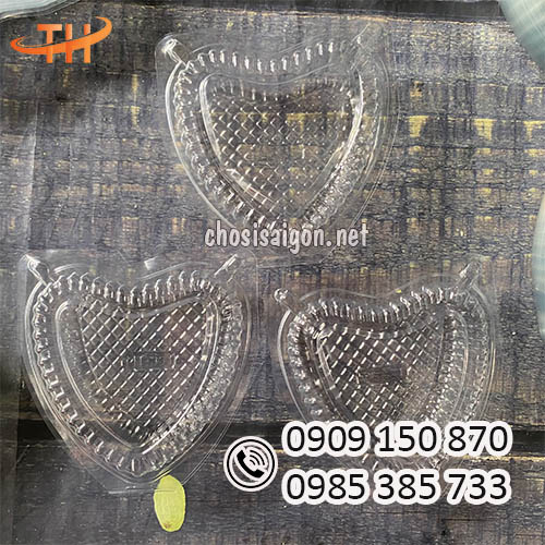 Hộp nhựa hình trái tim có nút gài giá sỉ rẻ