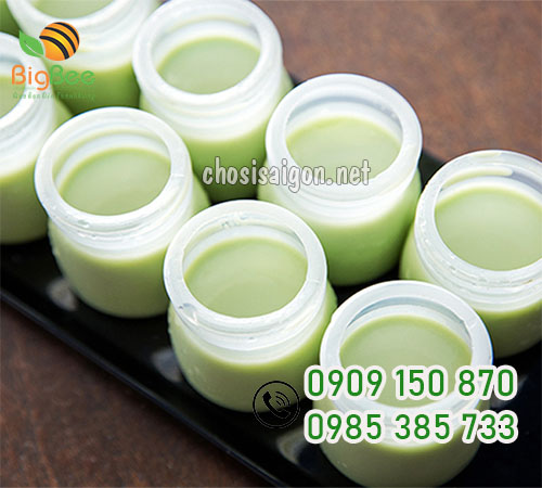 Hũ đựng đa dạng các món sữa chua yêu thích