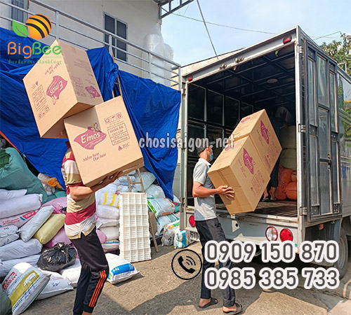 Khăn giấy vuông emos sỉ số lượng giá rẻ