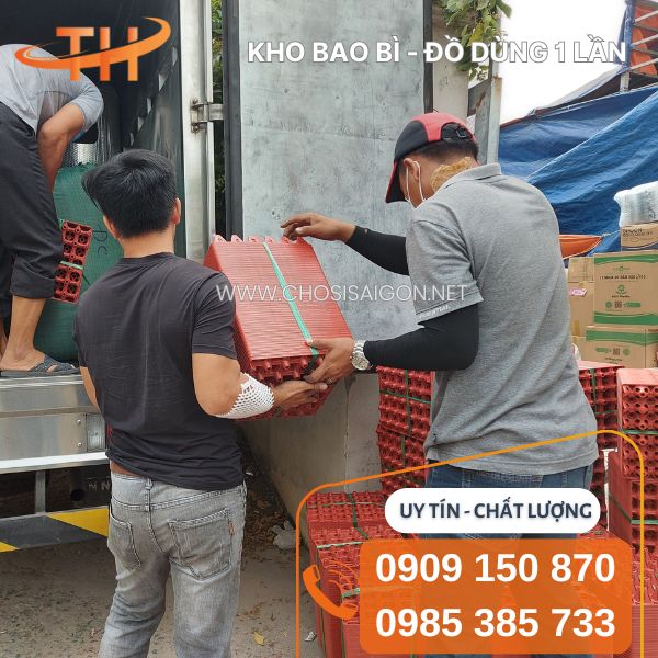 Khay nhựa cứng đựng trứng 30 quả màu đỏ sỉ giá tốt