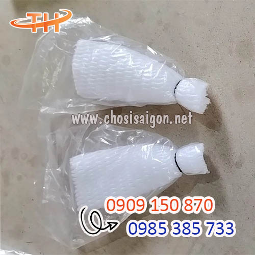 Lưới xốp bọc ổi lòng sẵn túi nilon và thun đen giá rẻ