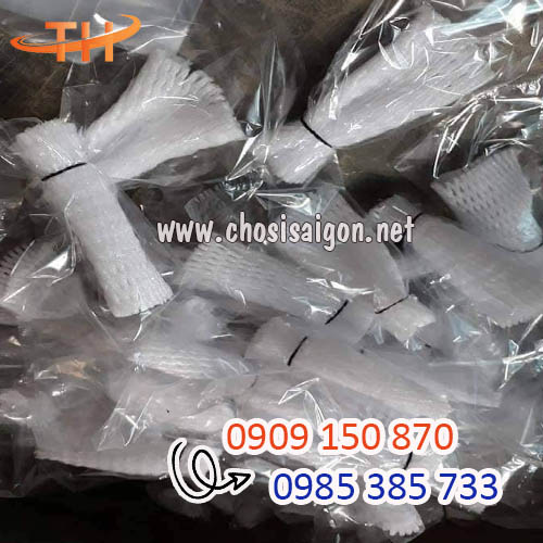 Lưới xốp bọc ổi lòng sẵn túi nilon và thun giá tốt HCM