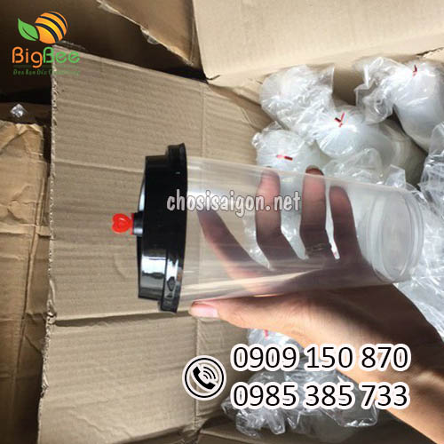 Ly nhựa 700ml cứng nắp tim địa chỉ bán giá rẻ