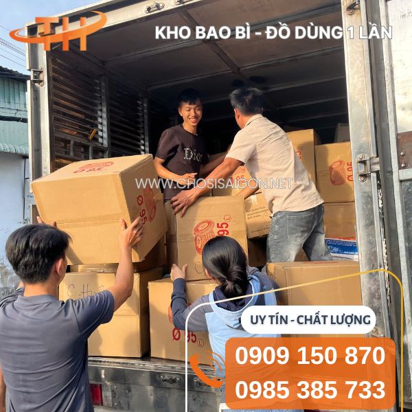 Giao sỉ ly nhựa tận nơi, nhanh chóng tại TP.HCM giá rẻ