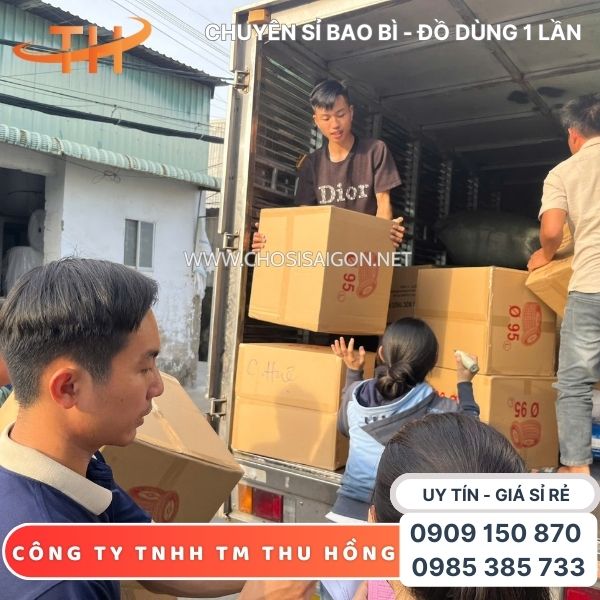 Đi giao ly nhựa nhanh chóng, tận nơi giá sỉ rẻ