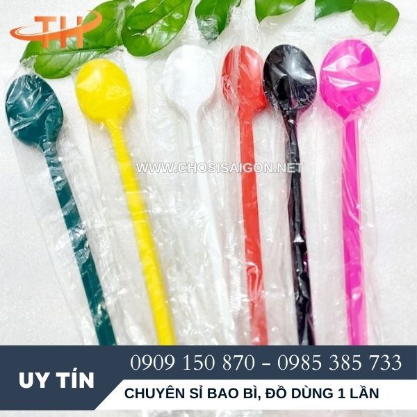 Muỗng nhựa trà sữa đủ màu bọc màng giá rẻ nhất