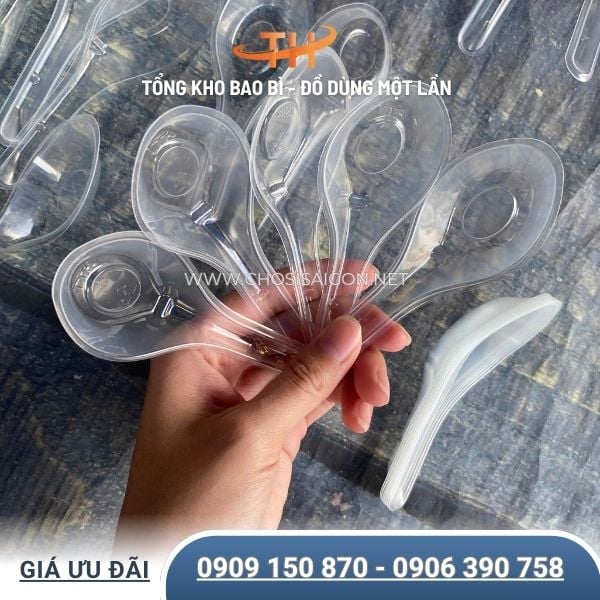 Muỗng nhựa an toàn, chất lượng tốt sỉ rẻ