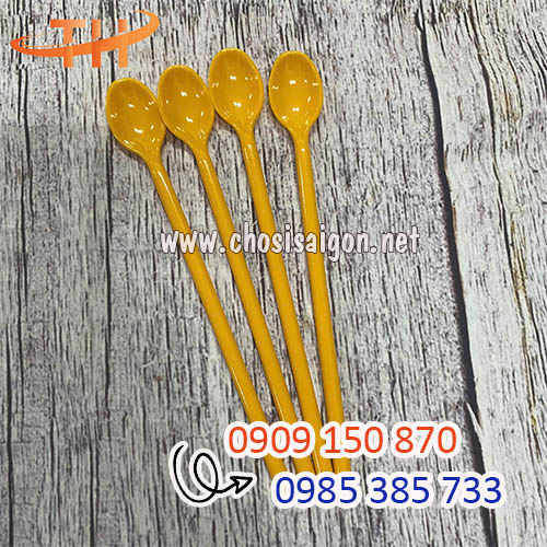 Muỗng nhựa cứng màu cam sỉ rẻ