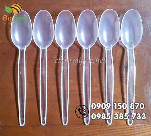 Muỗng nhựa hộp cơm trắng sữa giá rẻ