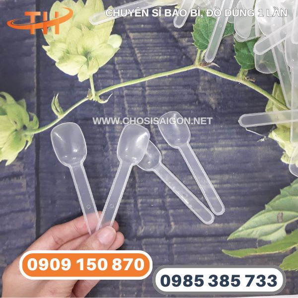 Muỗng nhựa sữa chua nhỏ dùng 1 lần giá rẻ