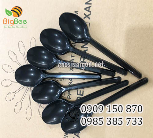 Muỗng nhựa (thìa nhựa) trà sữa màu đen sì rẻ tại TP.HCM