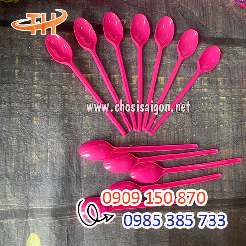 Muỗng nhựa trà sữa màu hồng rẻ tại HCM