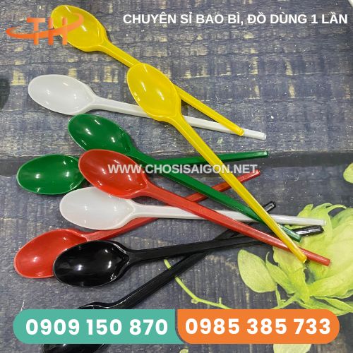 Muỗng nhựa trà sữa, chè, sinh tố đủ màu