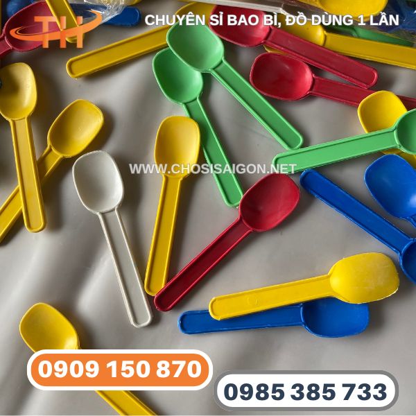 Muỗng nhựa nhỏ ăn xôi đủ màu giá sỉ rẻ
