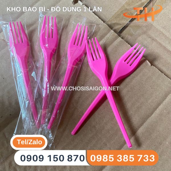 Nĩa nhựa hồng đẹp, tính thẩm mỹ cao giá rẻ