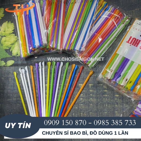 Ống hút có 1 đầu muỗng đủ màu giá sỉ rẻ