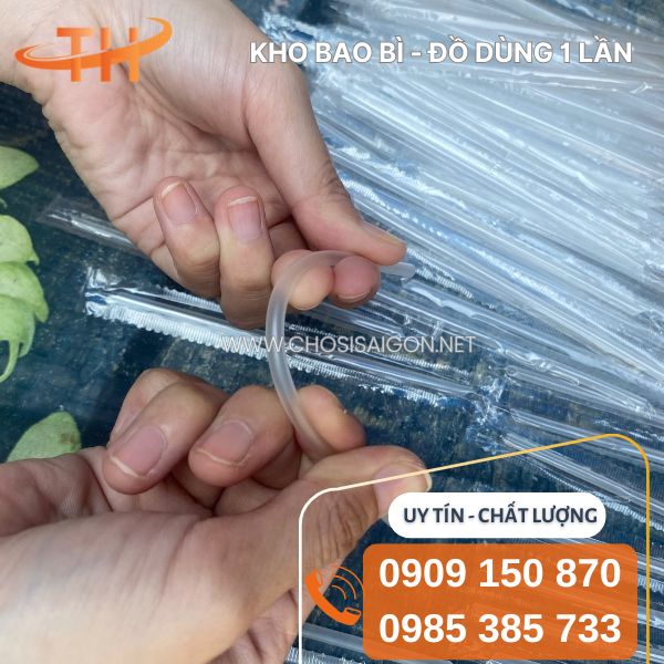 Ống hút nhỏ bọc màng 13cm đầu nhọn