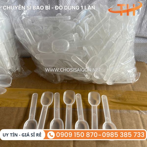 Muỗng nhựa sữa chua trong dùng 1 lần