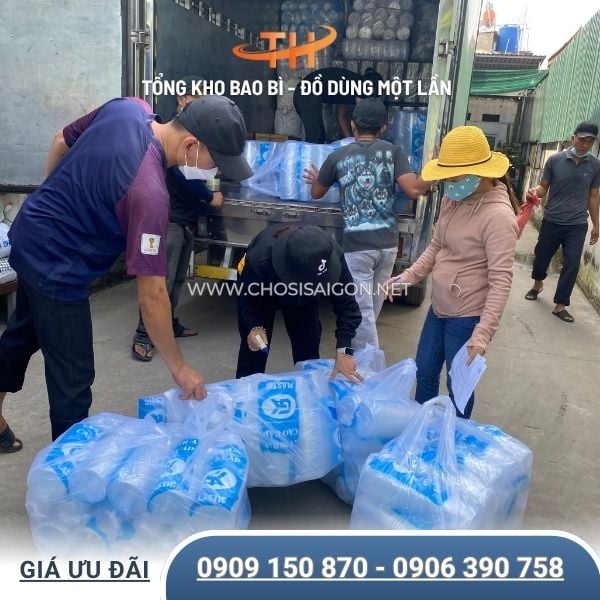 Ly nhựa giao nhanh uy tín tận nơi