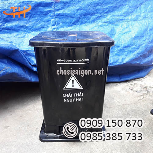 Thùng rác đạp chân an toàn, tiện dụng bán sỉ lẻ