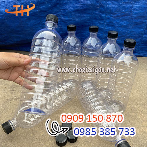 Chai nhựa 1 lít (1000ml) sọc nắp đen giá rẻ nhất